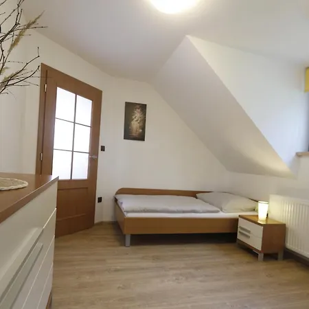 Na Pasekach U Lesa Radost Osvětimany